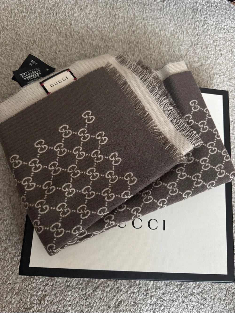 Gucci Brown & Cream GG Monogram Scarf